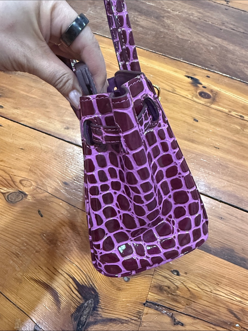 Purple Croc-Embossed Satchel Handbag with Lock Gold Hardware Purse - Picture 7 of 13